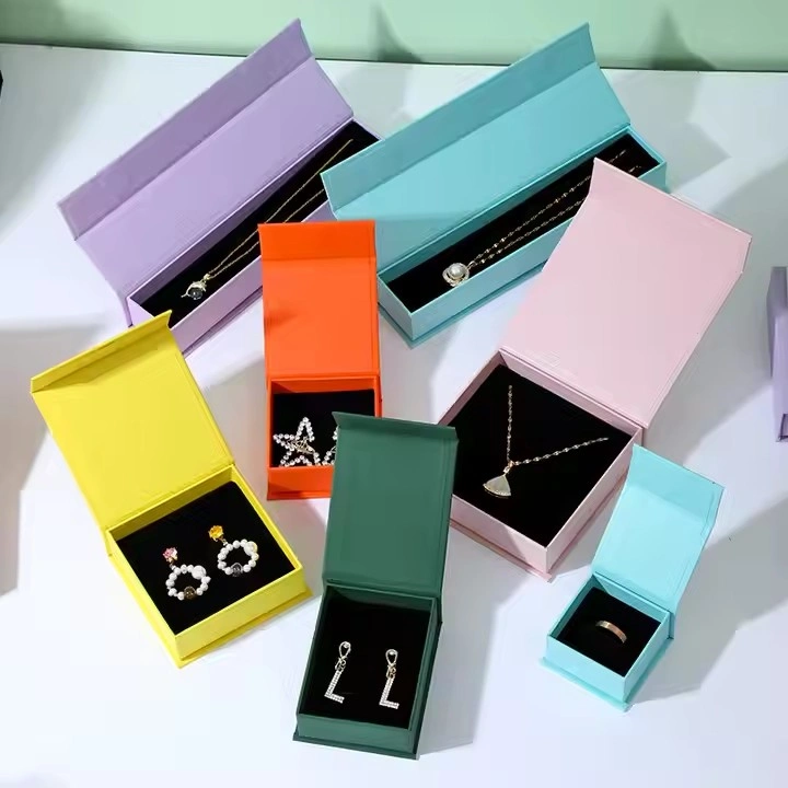 Jewelry & luxury paper packaging - high-end display packaging for precious items