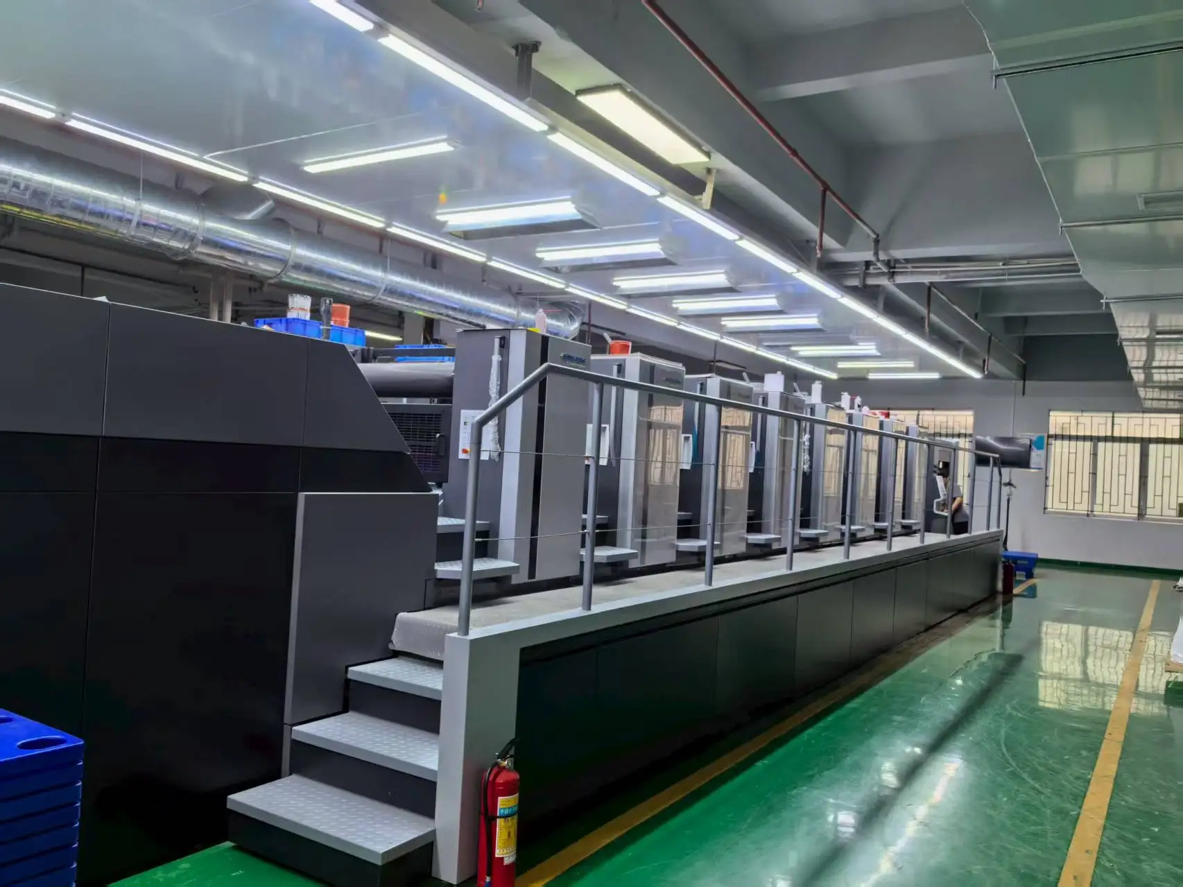 现代化生产基地