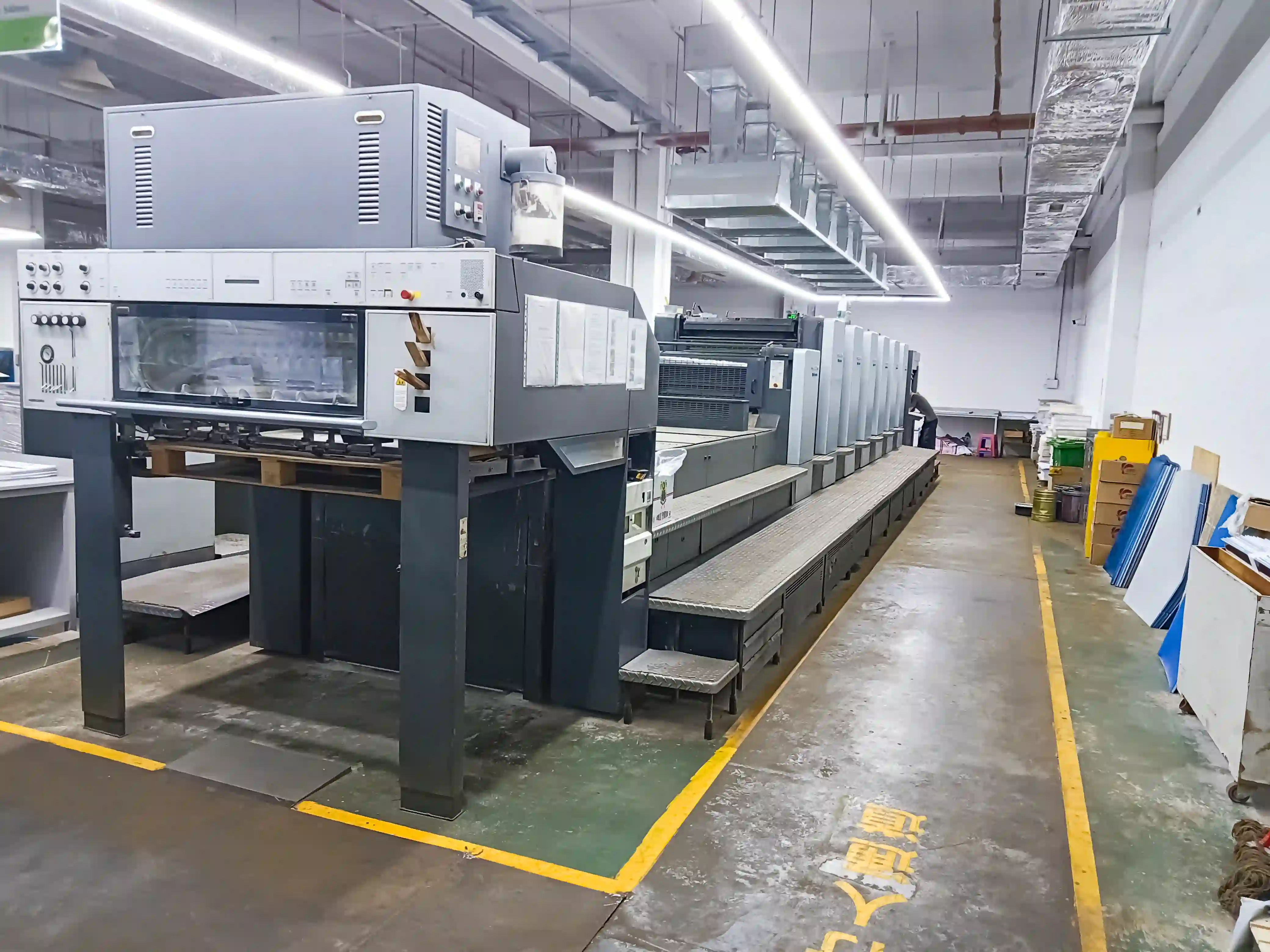 Modern production workshop of Wanjia Paper Products - 11,800 sqm standardized facility for paper packaging manufacturing